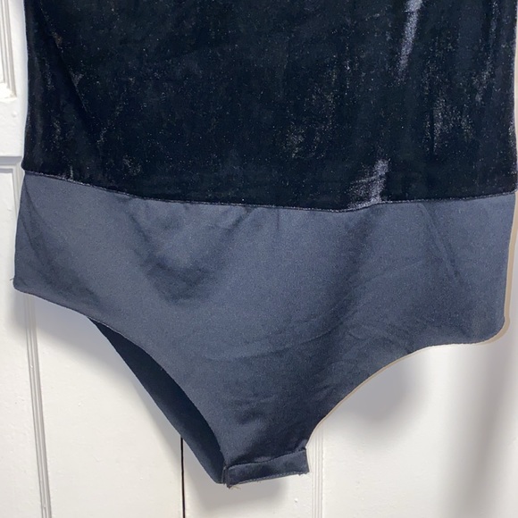 Zara Small Black Velvet Bodysuit Beaded Shoulders - Picture 6 of 13